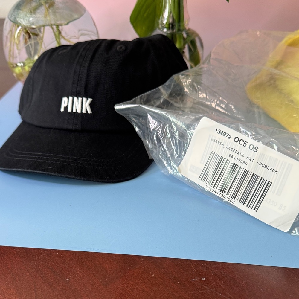 PINK Victoria's Secret Kids Black Cap